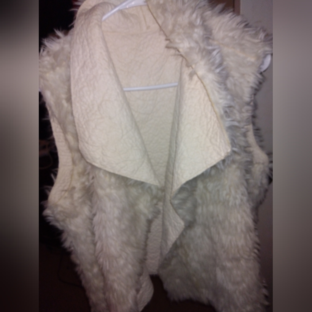 Off-White Faux Fur Vest - Reversible Sz. Large